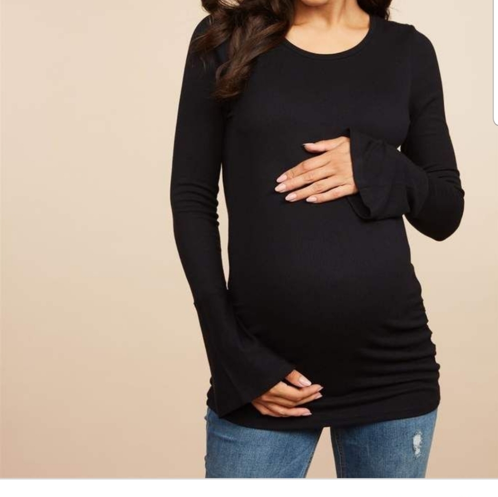 Long-sleeve knit shirt with bell opening at wrists